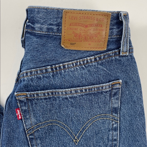 Levi’s 501 Original Fit Women’s Blue Jeans. W25/L30. - Picture 2 of 14